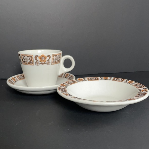 3 Pc Vintage Grindley Staffordshire England Tavern Cup & Saucer Set Berry Bowl - Picture 2 of 10